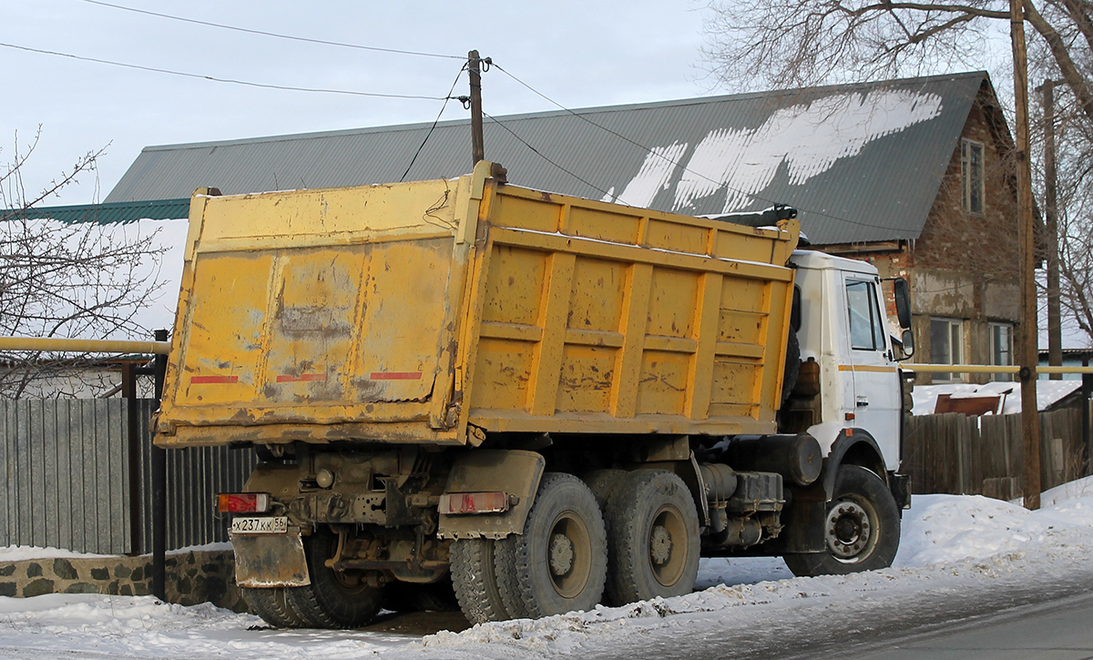 Оренбургская область, № Х 237 КК 56 — МАЗ-5516A5