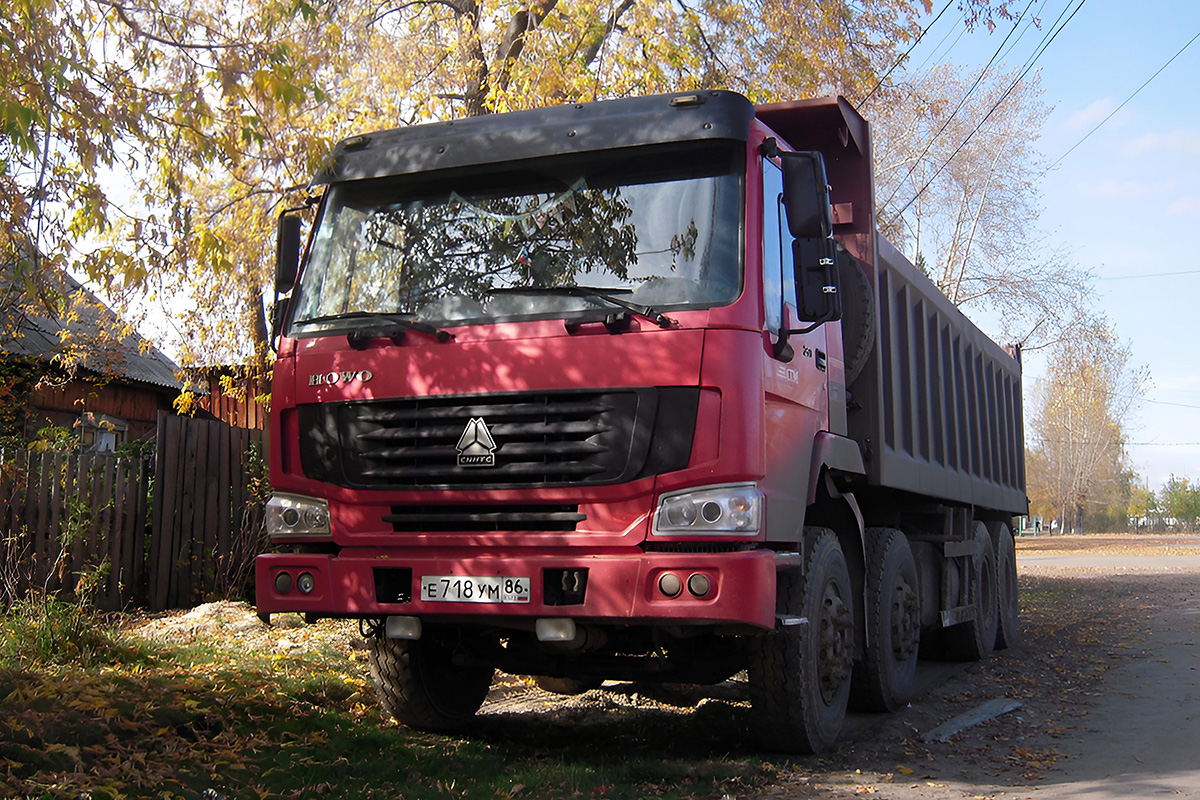 Ханты-Мансийский автоном.округ, № Е 718 УМ 86 — Howo HW ZZ3317