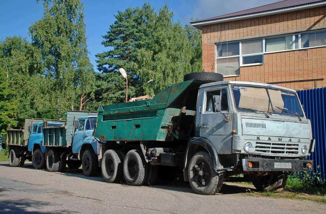 Московская область, № В 957 РМ 50 — КамАЗ-5511