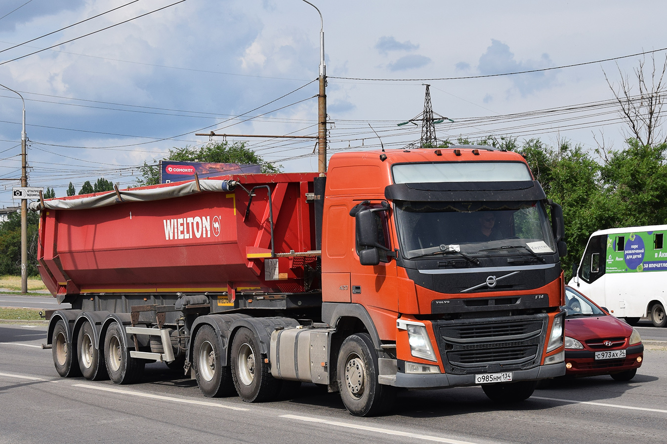 Волгоградская область, № О 985 НМ 134 — Volvo ('2010) FM.420 [X9P]