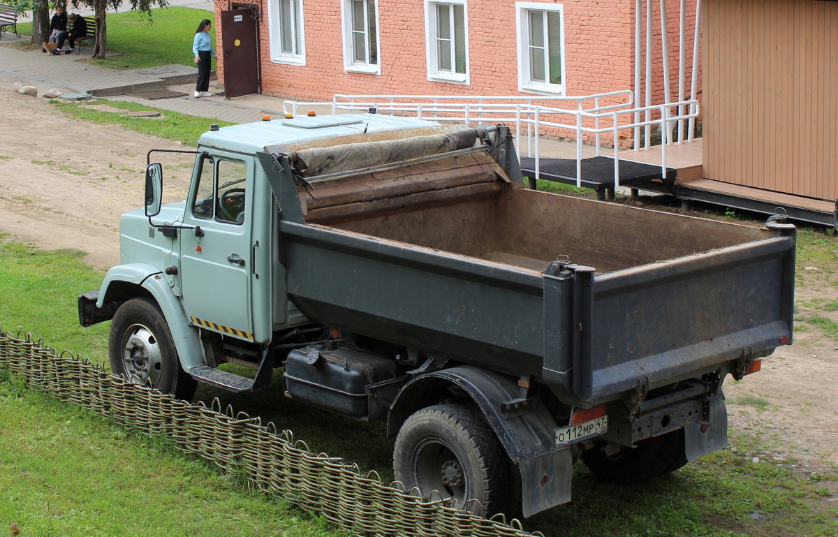 Ленинградская область, № О 112 МР 47 — ЗИЛ-494560