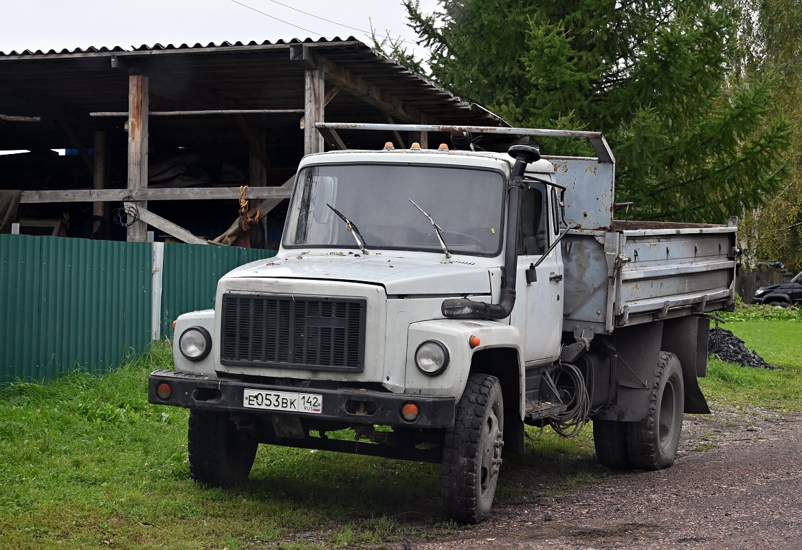 Кемеровская область, № Е 053 ВК 142 — ГАЗ-4301