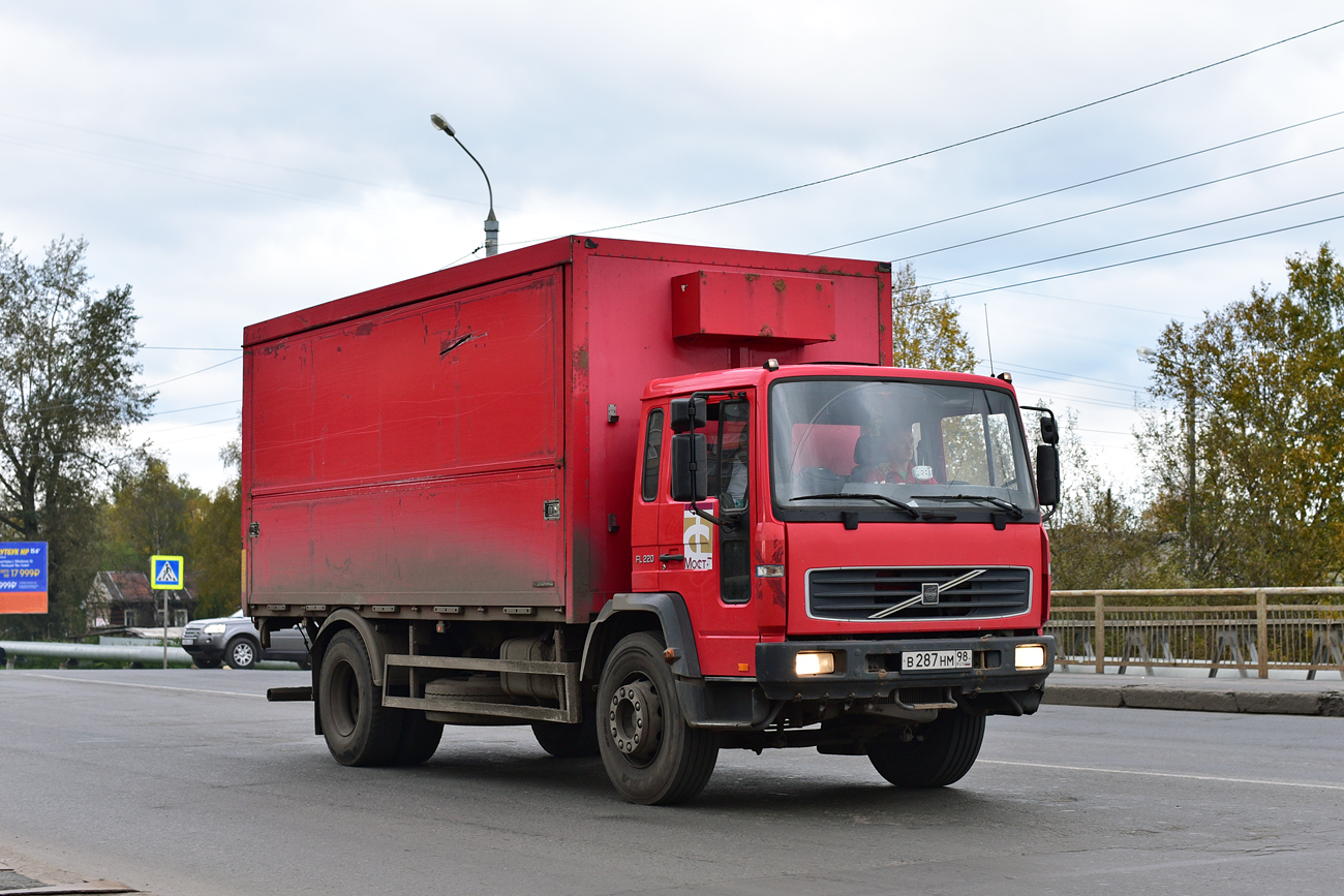 Архангельская область, № В 287 НМ 98 — Volvo ('2001) FL