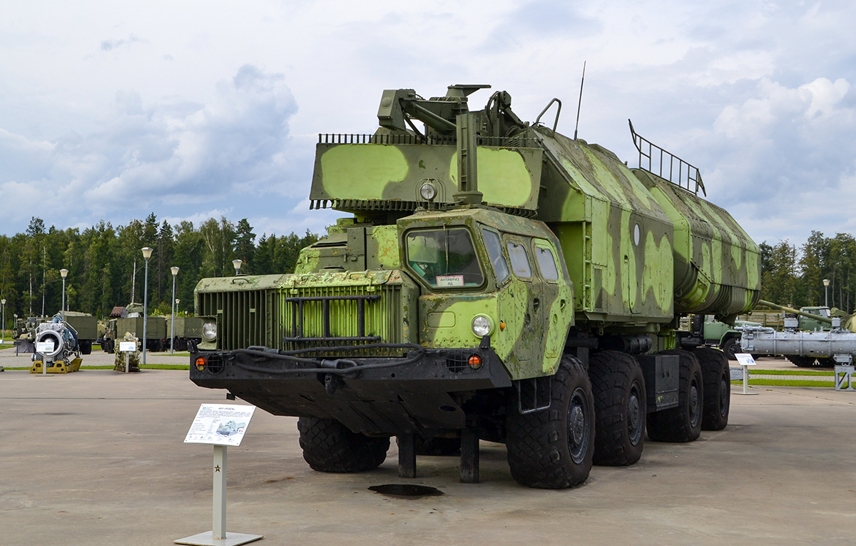 Московская область, № 5-19 — МАЗ-543; Транспортные средства без номеров (Московская область)
