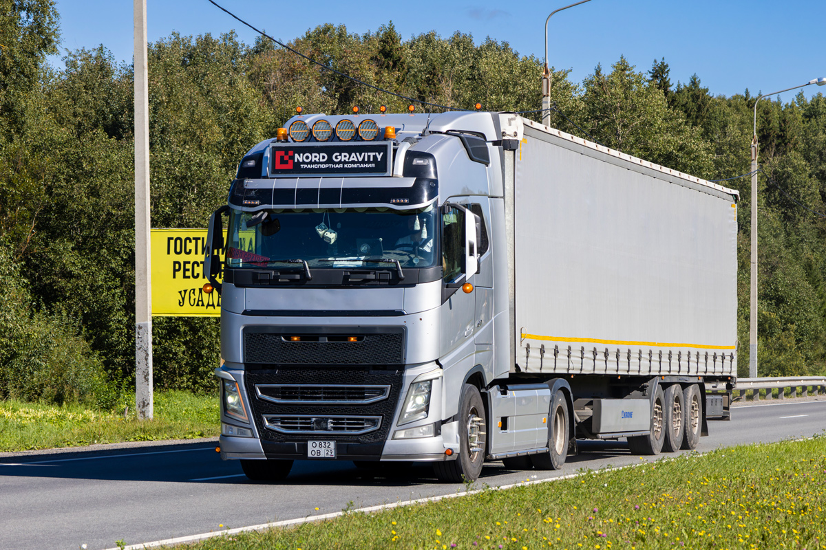 Архангельская область, № О 832 ОВ 29 — Volvo ('2012) FH.460