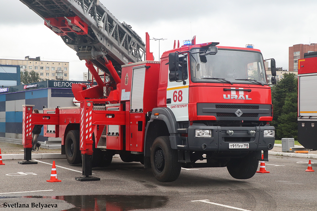 Санкт-Петербург, № Т 911 УУ 198 — Урал-C35510