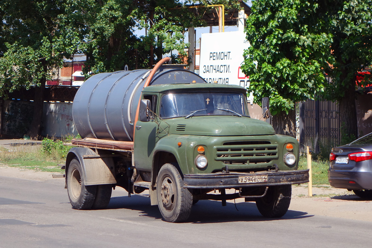 Саратовская область, № Т 594 ЕС 64 — ЗИЛ-130 (общая модель)