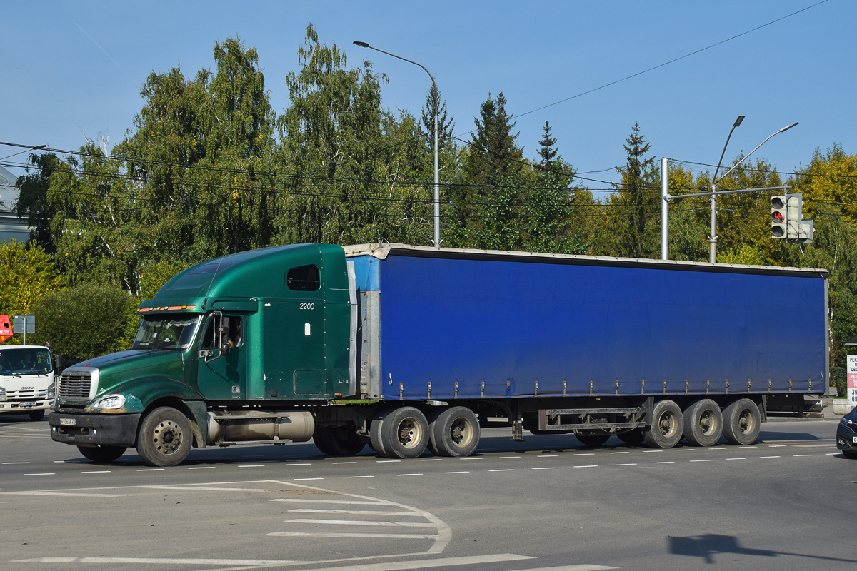 Алтайский край, № Н 136 ОР 22 — Freightliner Columbia