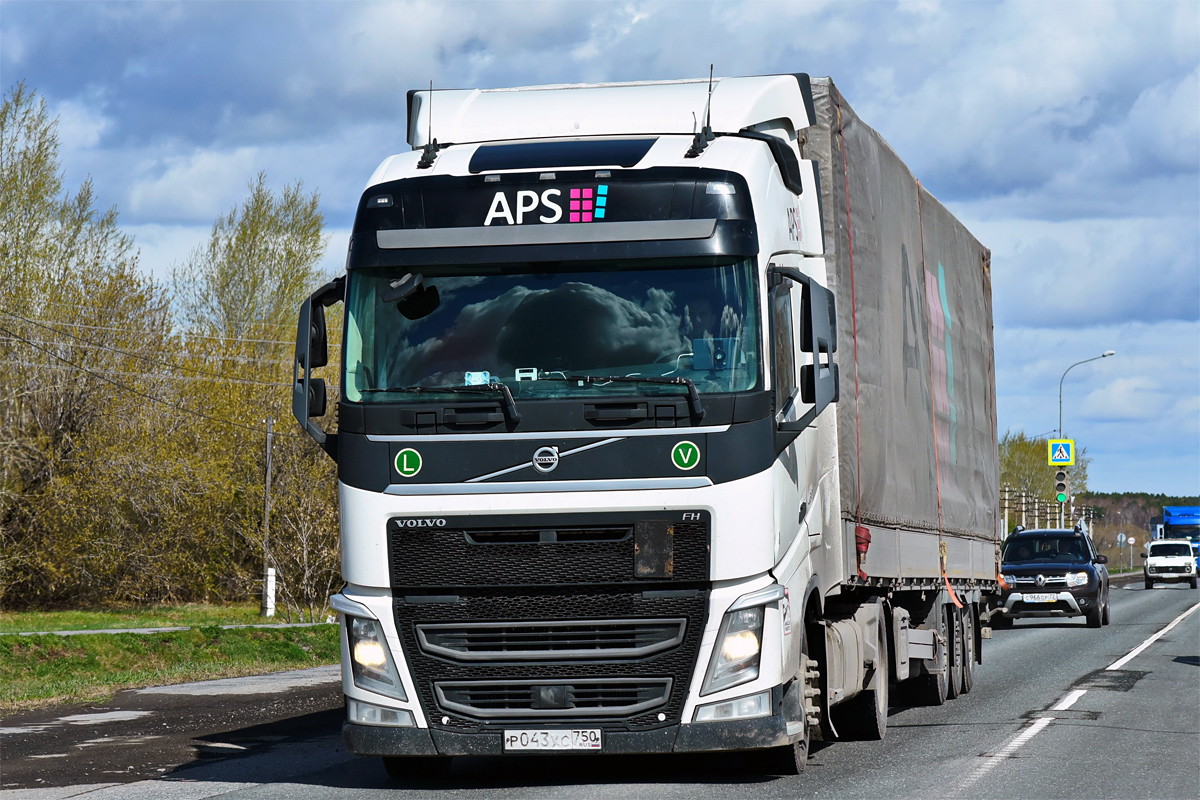 Московская область, № Р 043 УС 750 — Volvo ('2012) FH.460 [X9P]