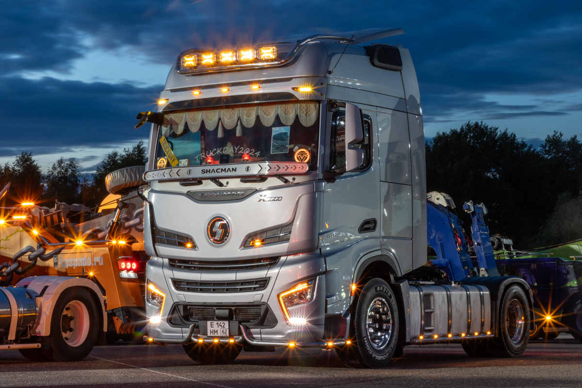 Рязанская область, № Е 142 НМ 62 — Shaanxi Shacman X6000 SX4188; Московская область — Фестиваль TruckDay 2026