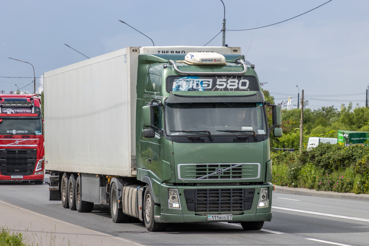 Западно-Казахстанская область, № 111 BOS 07 — Volvo ('2002) FH16.580