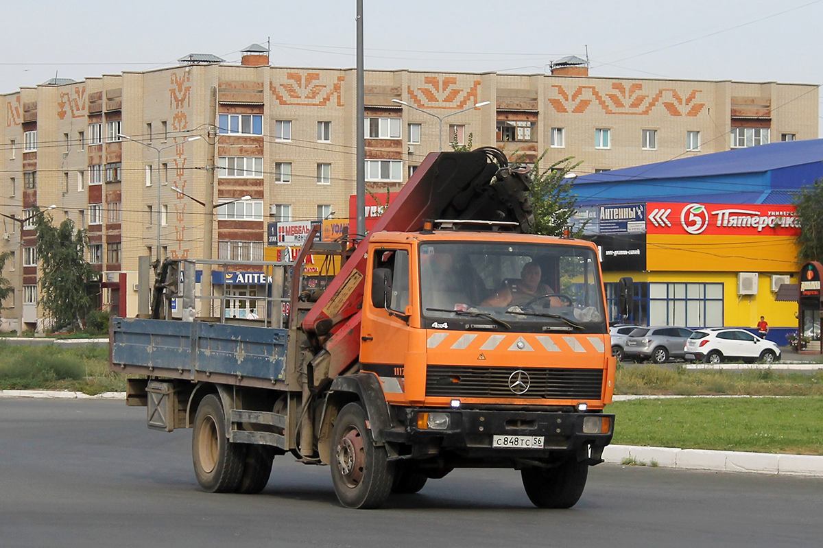 Оренбургская область, № С 848 ТС 56 — Mercedes-Benz LK 1117