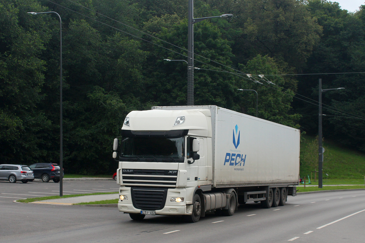 Литва, № LTI 452 — DAF XF105 FT