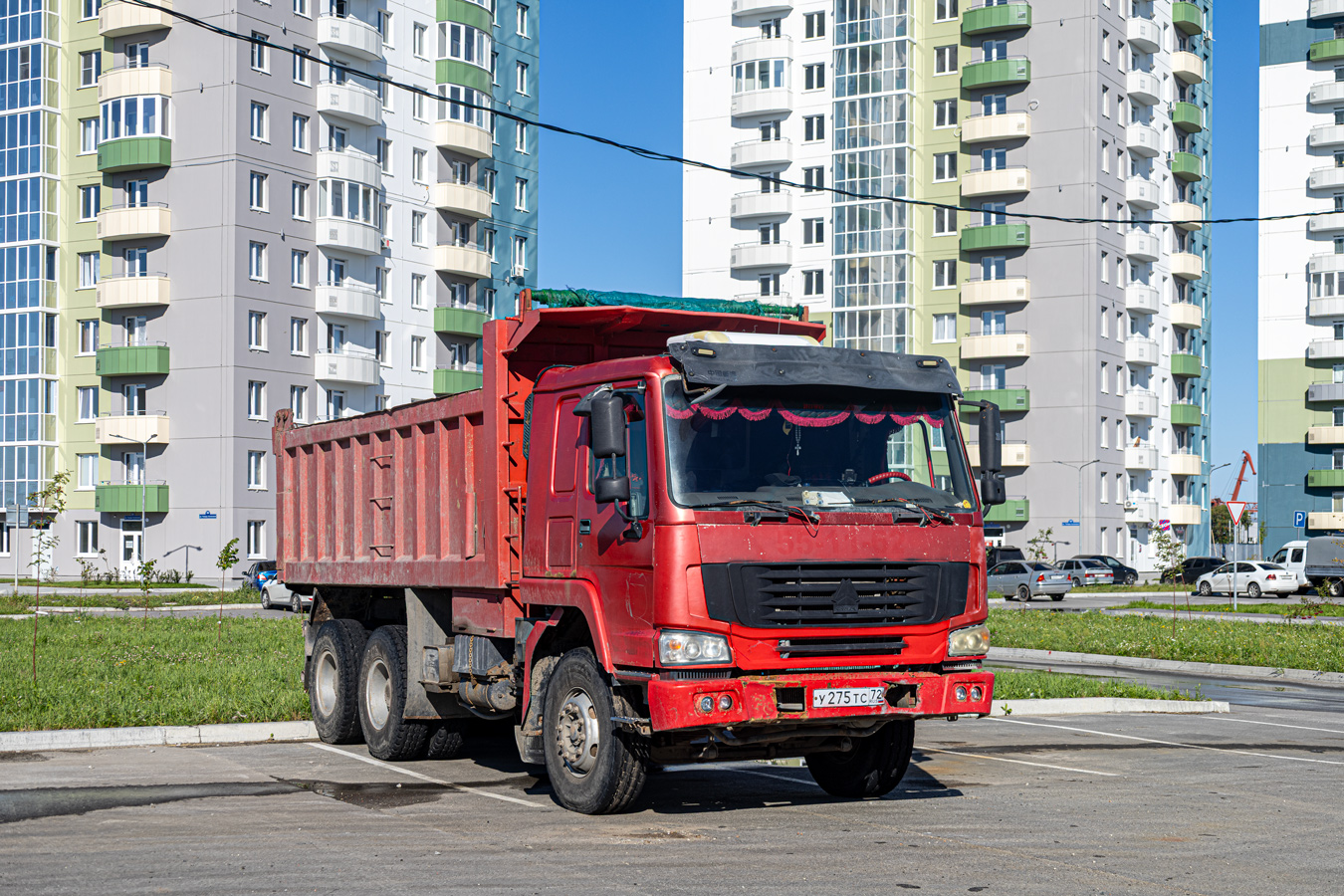Тюменская область, № У 275 ТС 72 — Howo HW ZZ3327