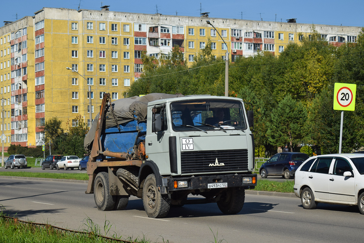 Алтайский край, № В 493 РС 122 — МАЗ-5551 [555100]