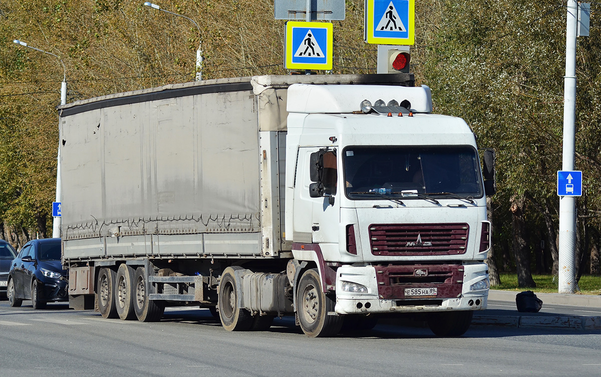 Ямало-Ненецкий автоном.округ, № Е 585 НА 89 — МАЗ-5440A9