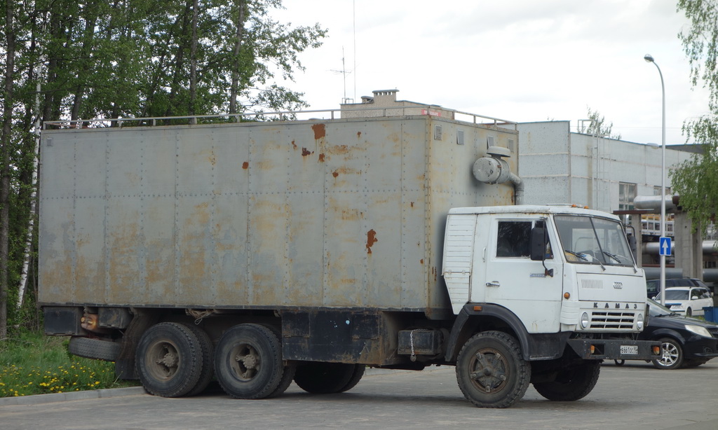 Московская область, № В 661 ОС 90 — КамАЗ-53212