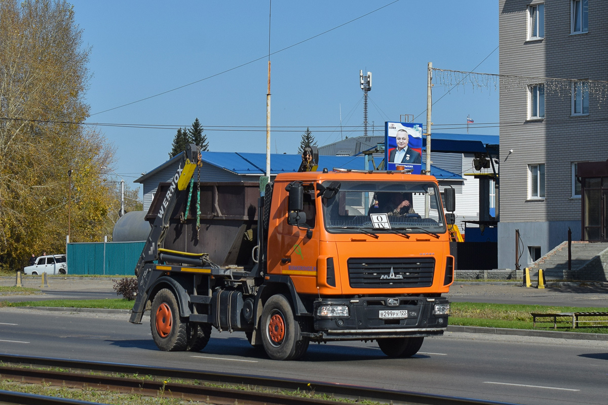 Алтайский край, № В 299 РУ 122 — МАЗ-555025