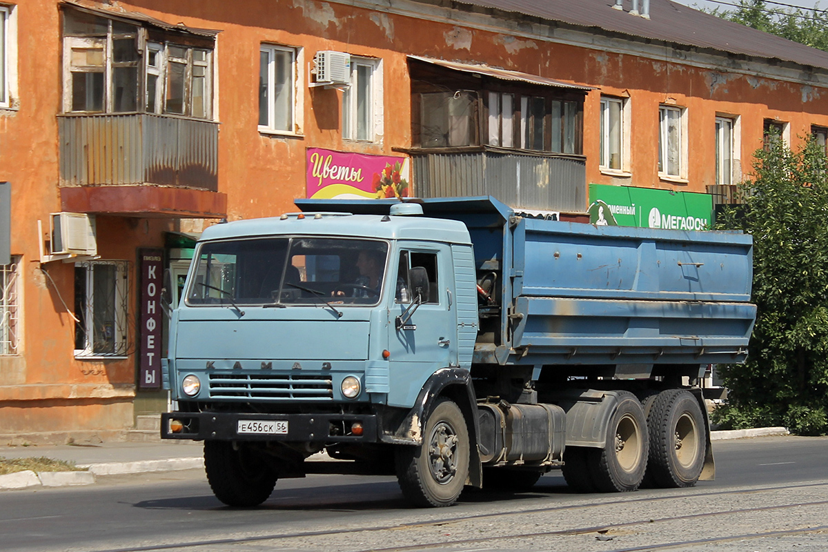 Оренбургская область, № Е 456 СК 56 — КамАЗ-53212