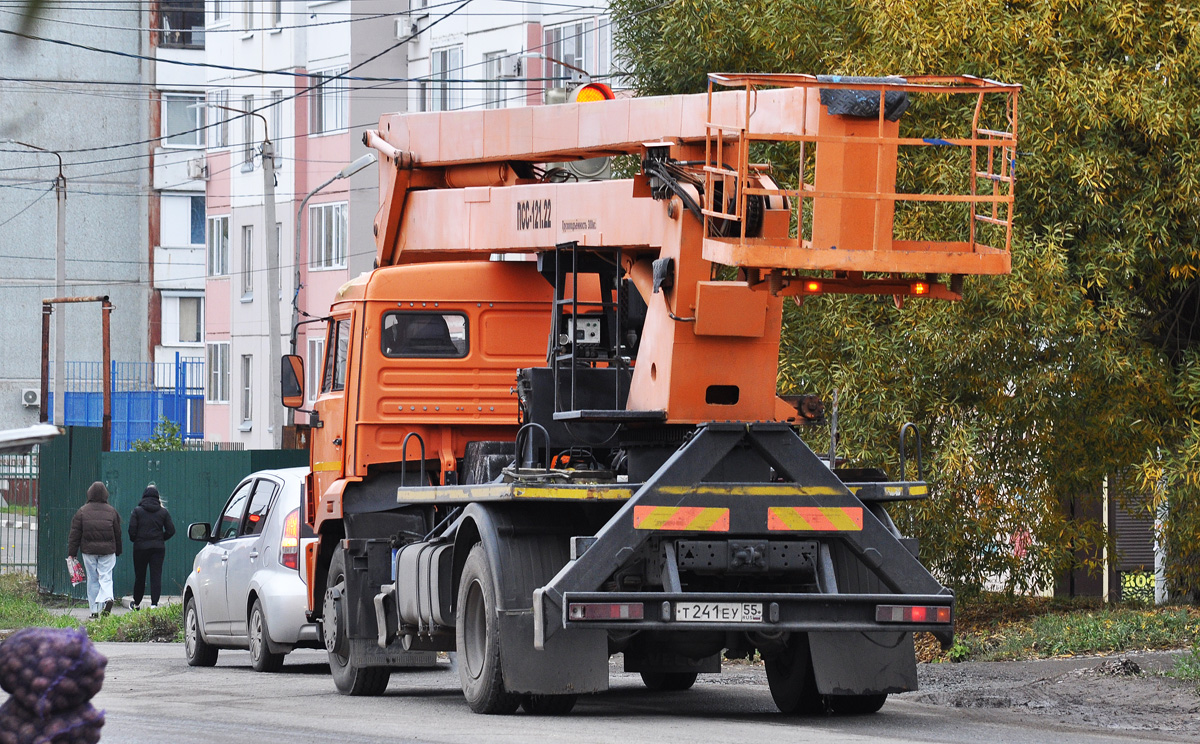 Омская область, № Т 241 ЕУ 55 — КамАЗ-43253-R4(28)
