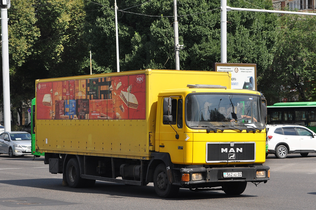 Алматы, № 562 AD 02 — MAN M90 14.272